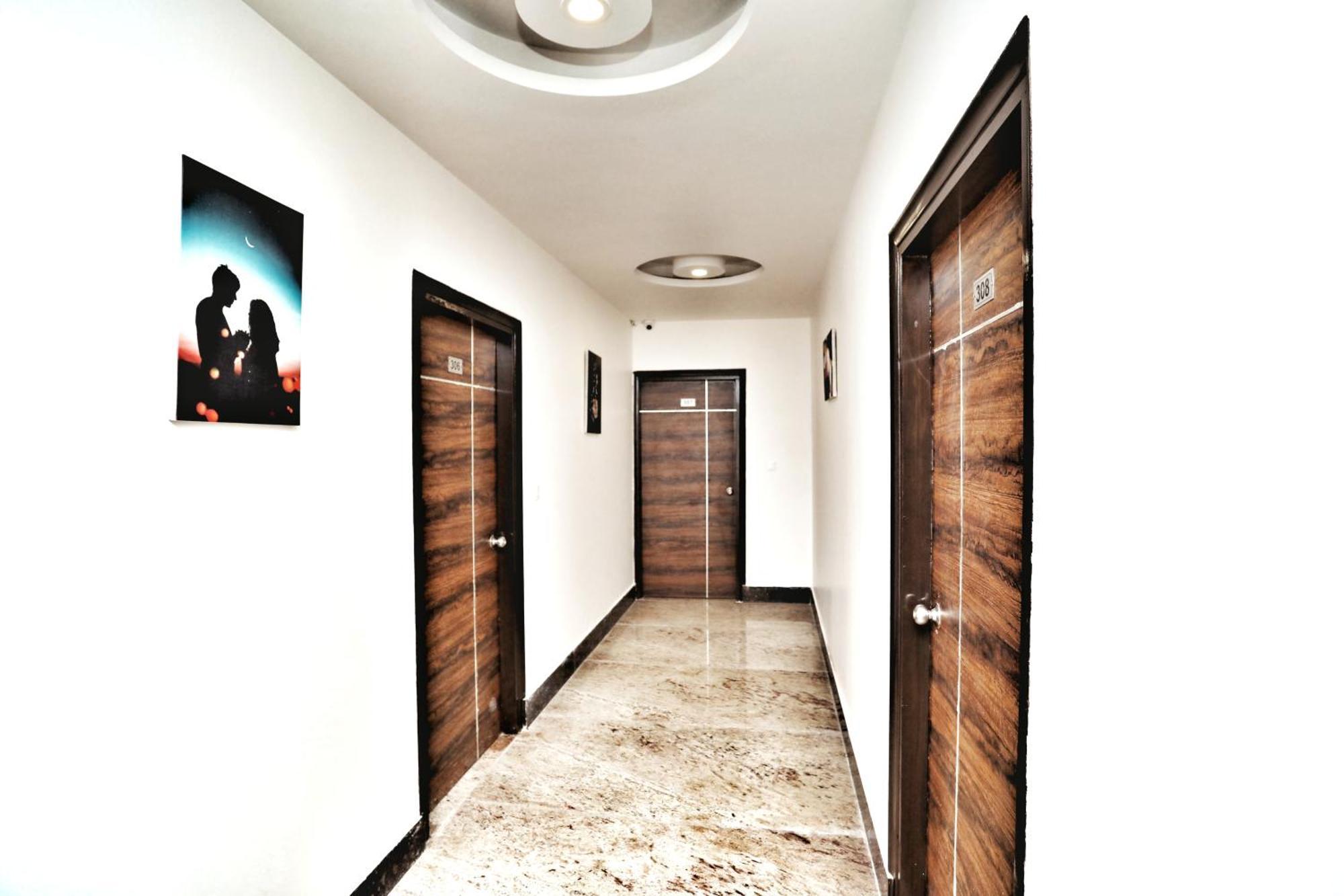 Airport Hotel Delhi Aerocity, 15 Mins Yashobhoomi New Delhi Extérieur photo